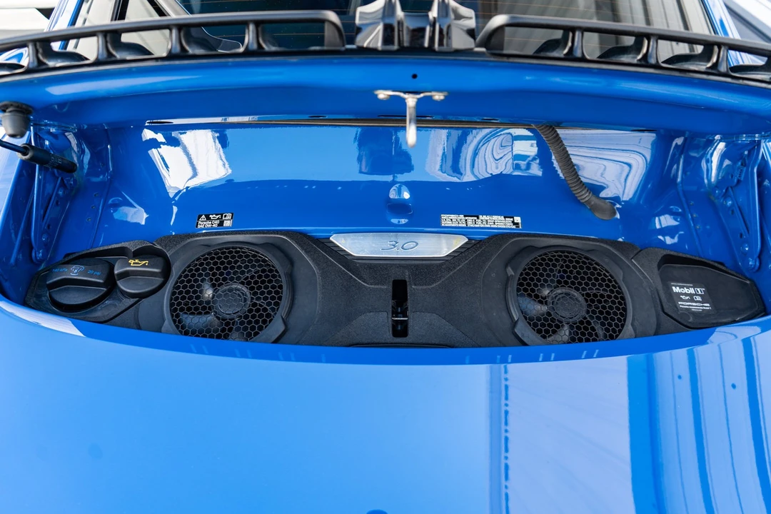 2025 Porsche 992 Carrera - Image 29 of 31
