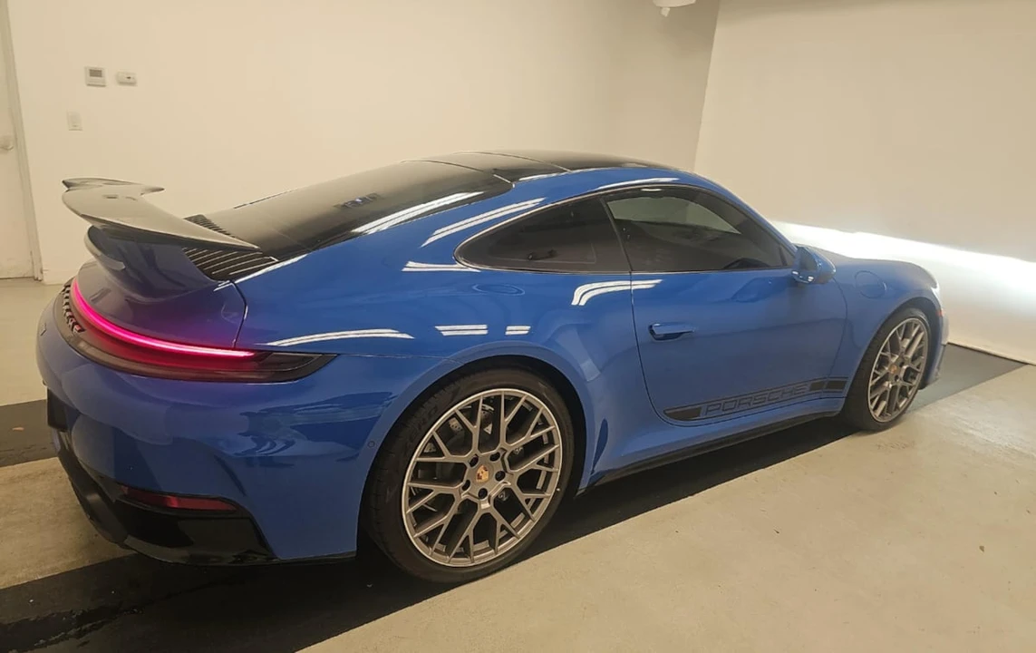 2025 Porsche 992 Carrera - Image 4 of 12