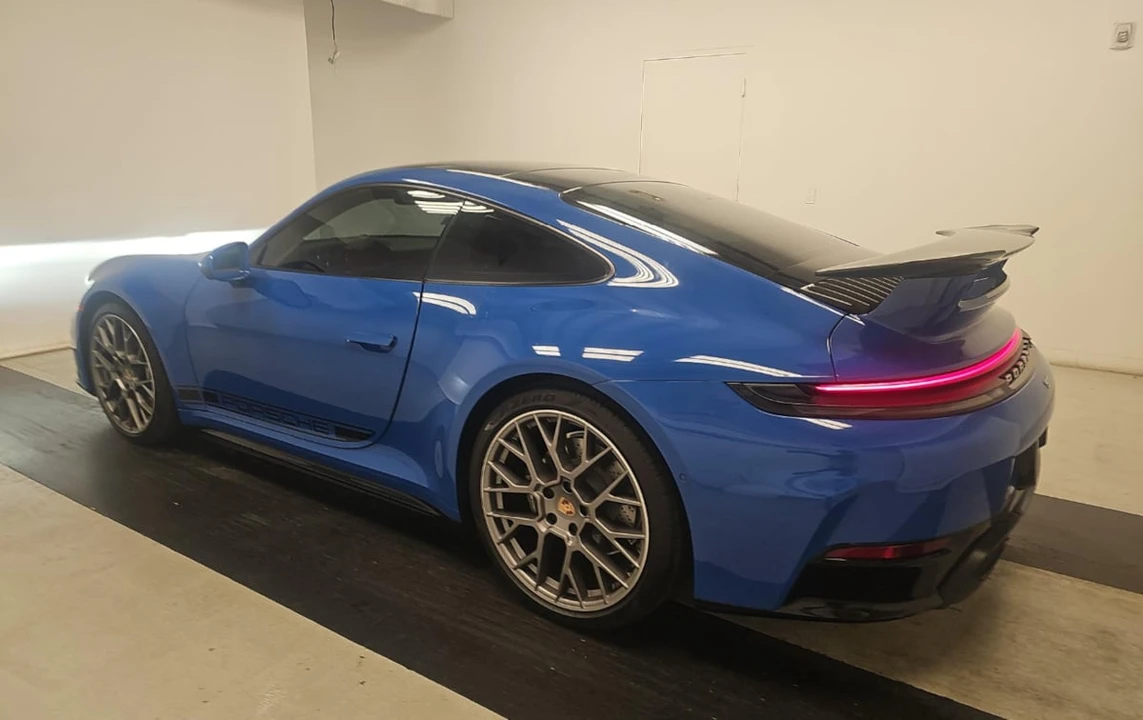 2025 Porsche 992 Carrera - Image 6 of 12