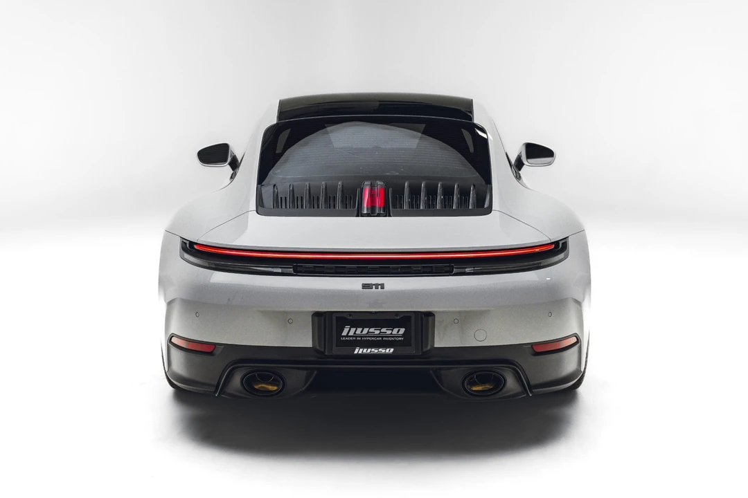 2025 Porsche 992 Carrera - Image 10 of 31