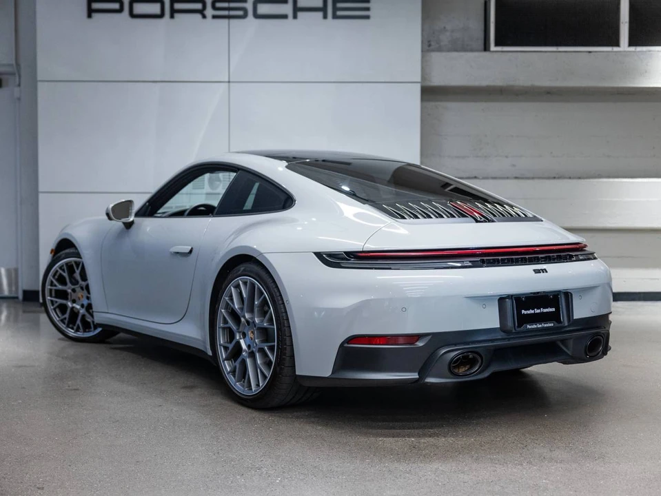 2025 Porsche 992 Carrera - Image 3 of 4