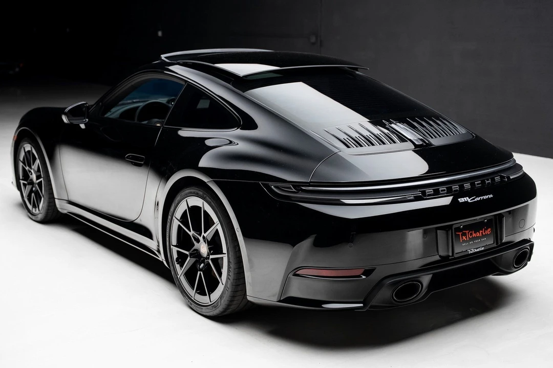 2025 Porsche 992 Carrera - Image 15 of 21