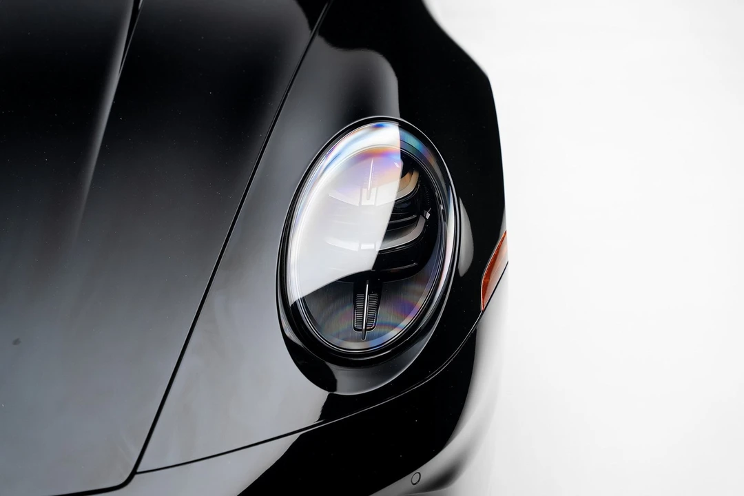 2025 Porsche 992 Carrera - Image 10 of 12