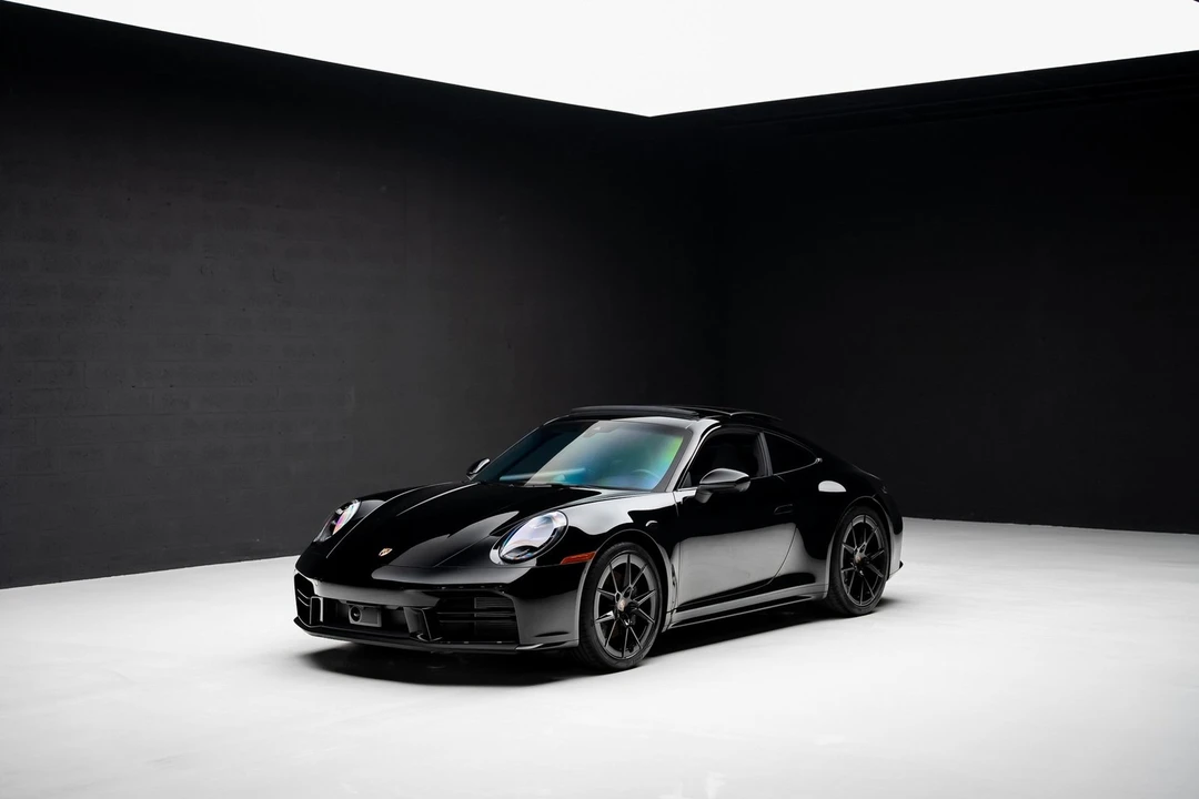 2025 Porsche 992 Carrera - Image 4 of 12
