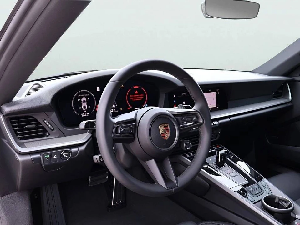 2025 Porsche 992 Carrera - Image 4 of 4
