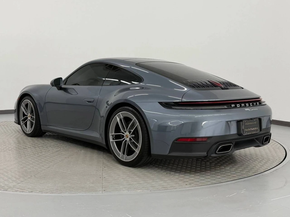 2025 Porsche 992 Carrera - Image 3 of 5