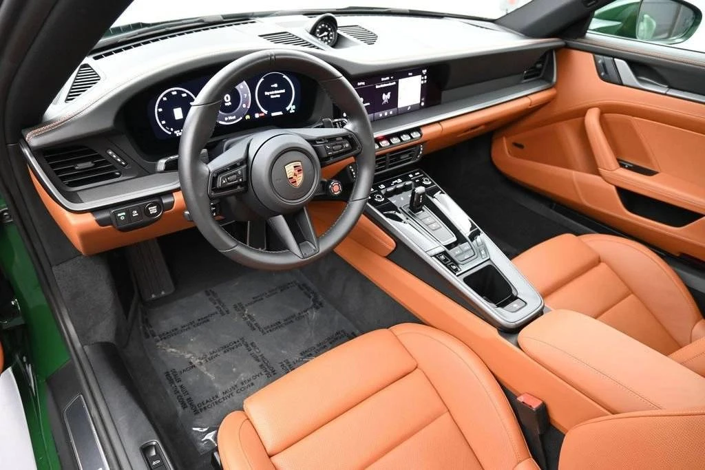 2025 Porsche 992 Carrera - Image 4 of 5