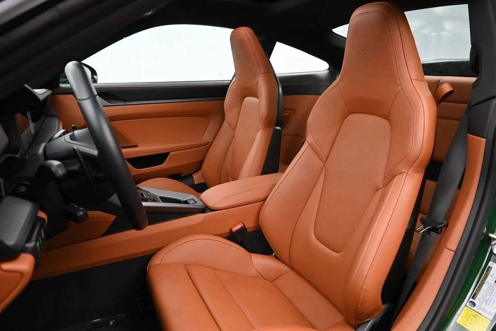 2025 Porsche 992 Carrera - Image 5 of 5