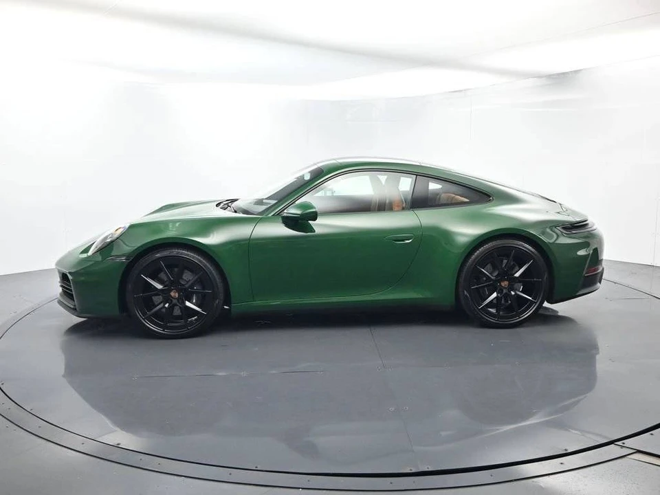 2025 Porsche 992 Carrera - Image 2 of 5