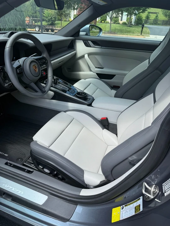 2025 Porsche 992 Carrera - Image 6 of 7