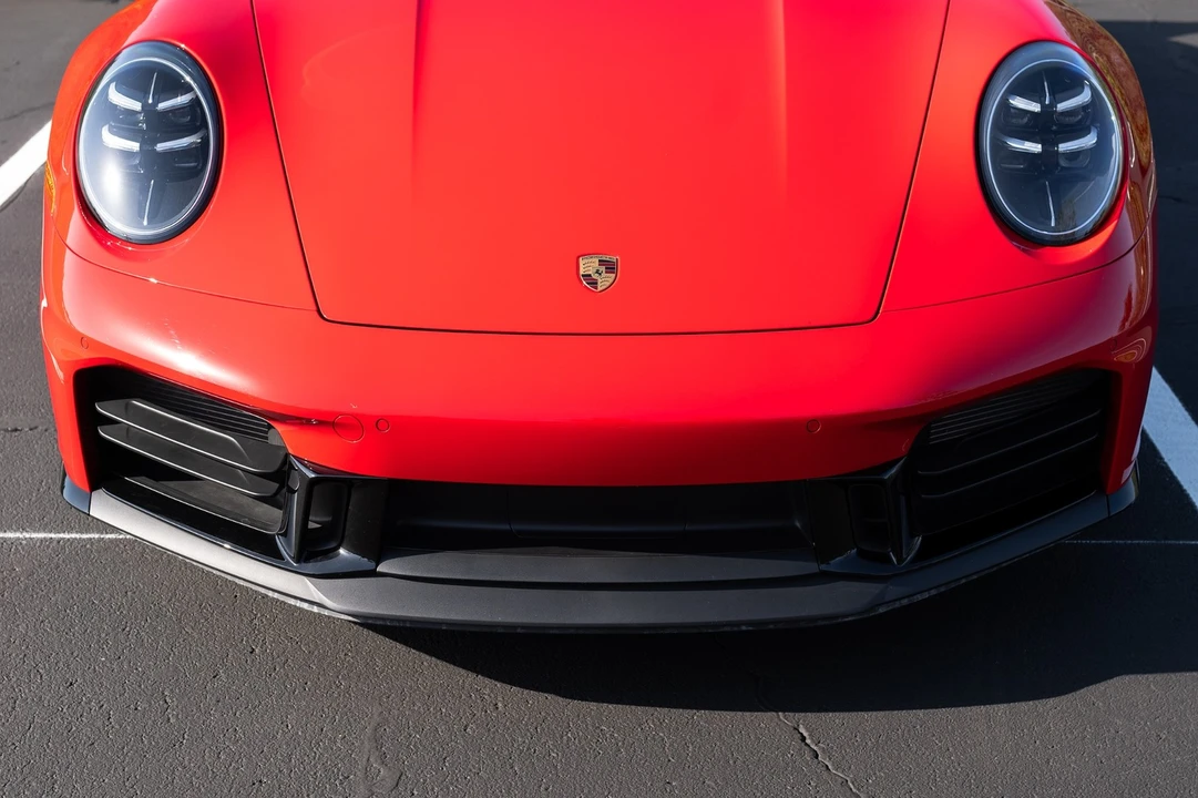 2025 Porsche 992 Carrera - Image 24 of 31