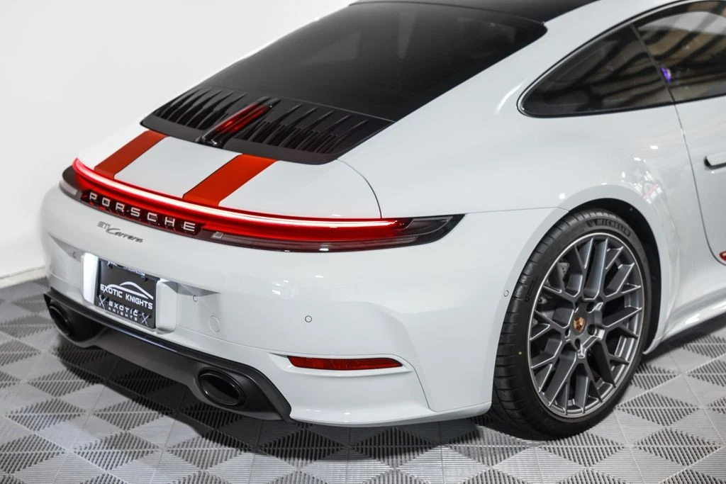2025 Porsche 992 Carrera - Image 7 of 31
