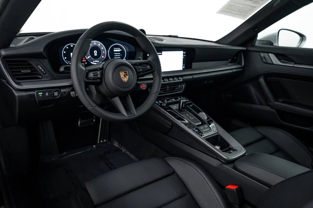 2025 Porsche 992 Carrera - Image 4 of 4