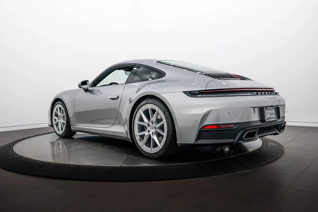 2025 Porsche 992 Carrera - Image 3 of 4