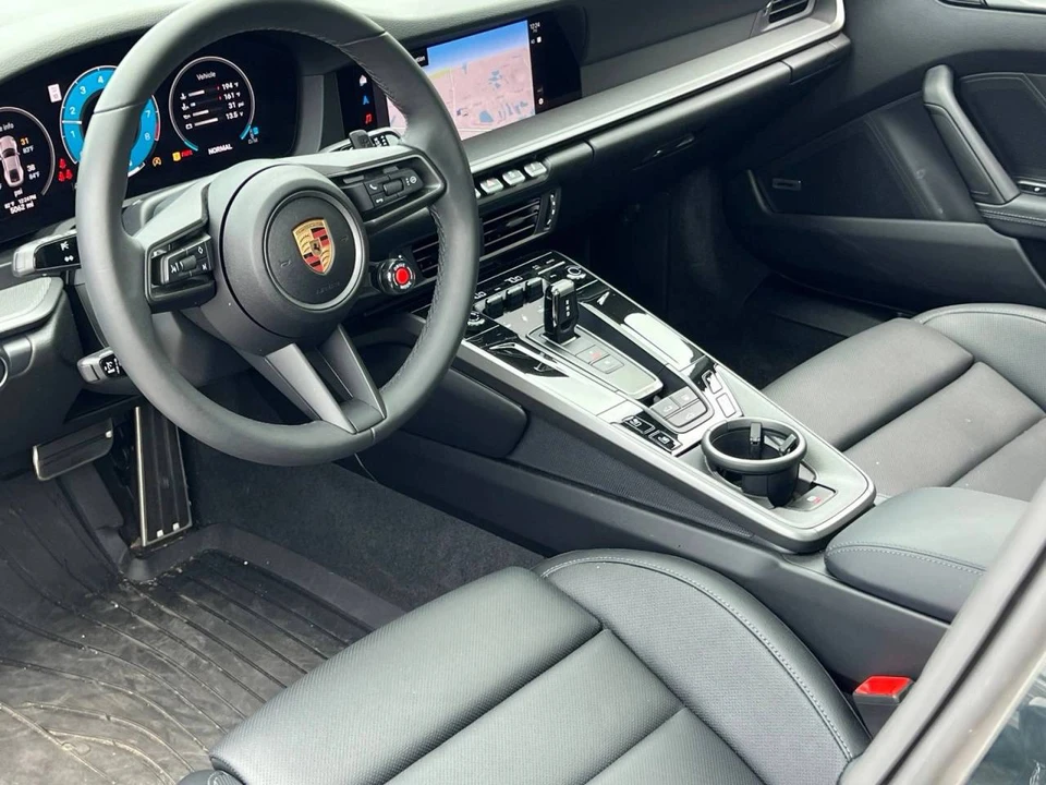 2025 Porsche 992 Carrera - Image 4 of 5