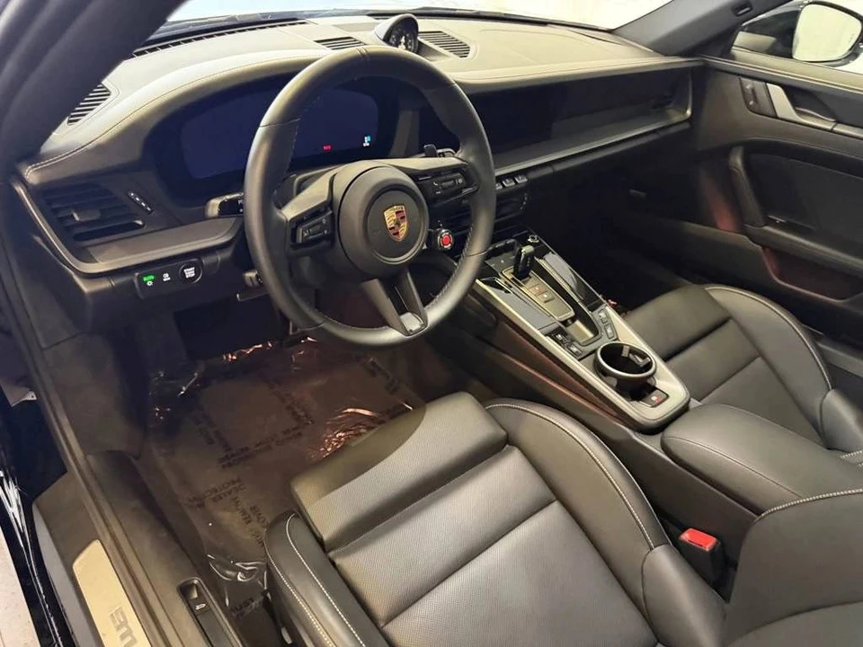 2025 Porsche 992 Carrera - Image 4 of 5