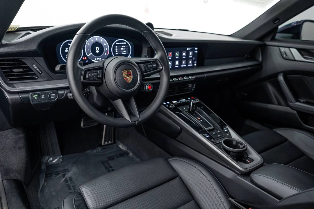 2025 Porsche 992 Carrera - Image 4 of 5