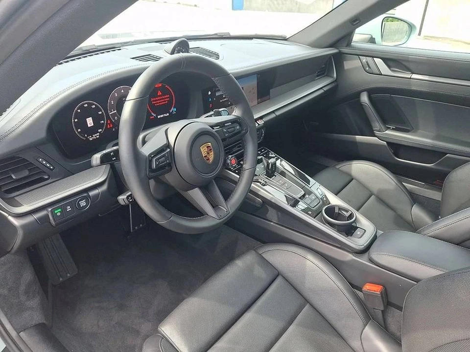2025 Porsche 992 Carrera - Image 4 of 4