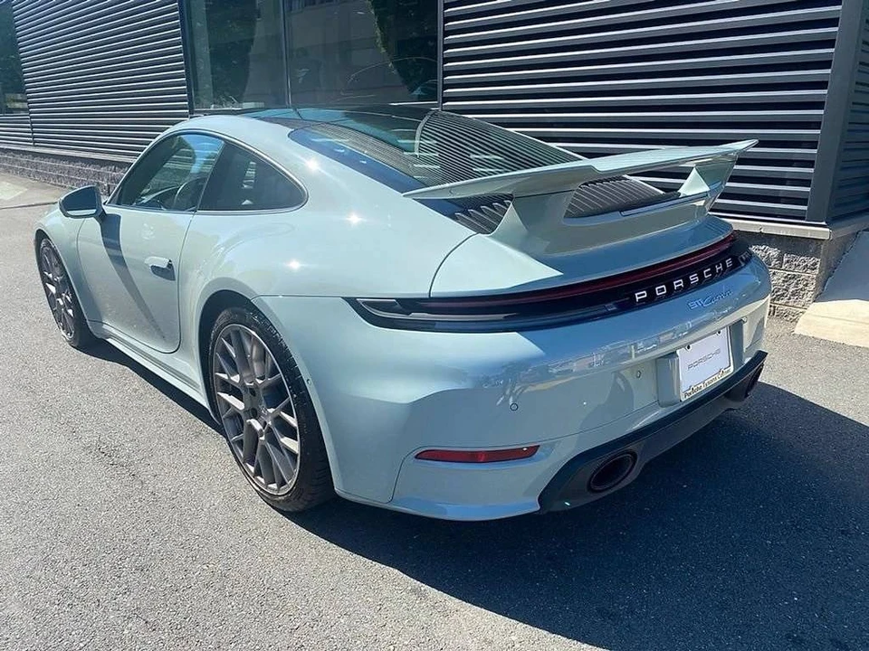 2025 Porsche 992 Carrera - Image 4 of 4