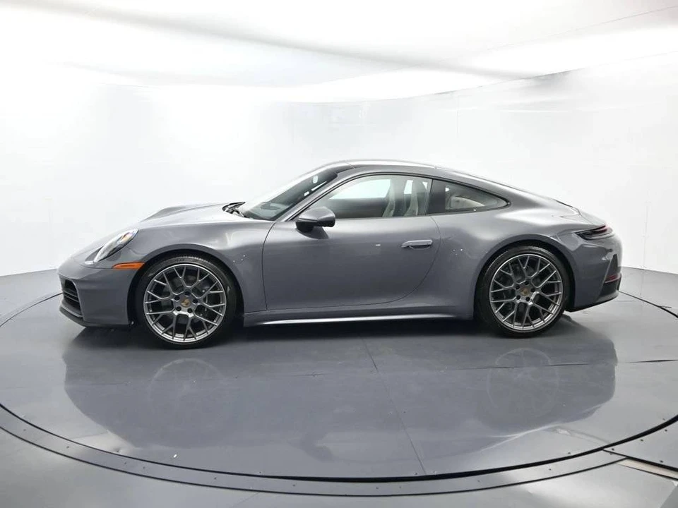 2025 Porsche 992 Carrera - Image 2 of 5