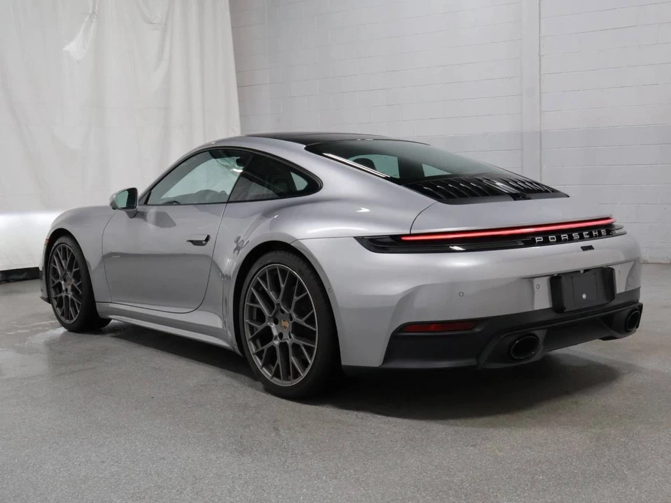 2025 Porsche 992 Carrera - Image 3 of 4