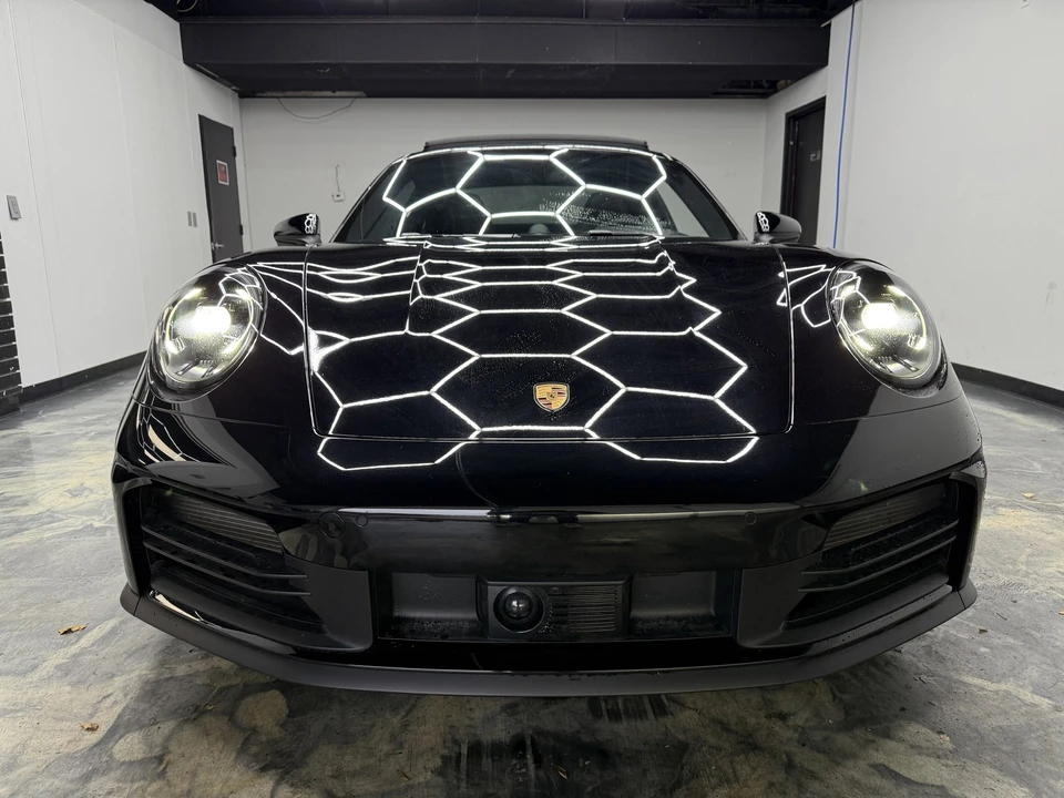 2025 Porsche 992 Carrera - Image 8 of 21