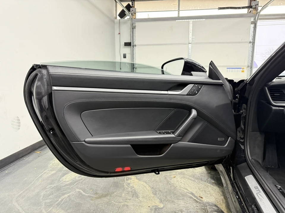 2025 Porsche 992 Carrera - Image 12 of 21