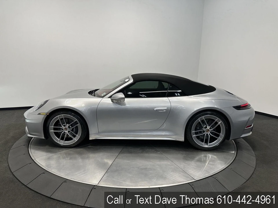 2025 Porsche 992 Carrera - Image 3 of 24
