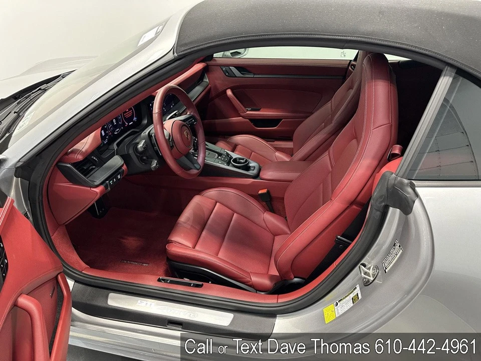 2025 Porsche 992 Carrera - Image 16 of 24