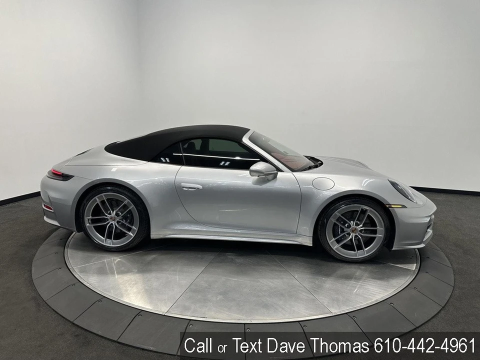 2025 Porsche 992 Carrera - Image 9 of 24