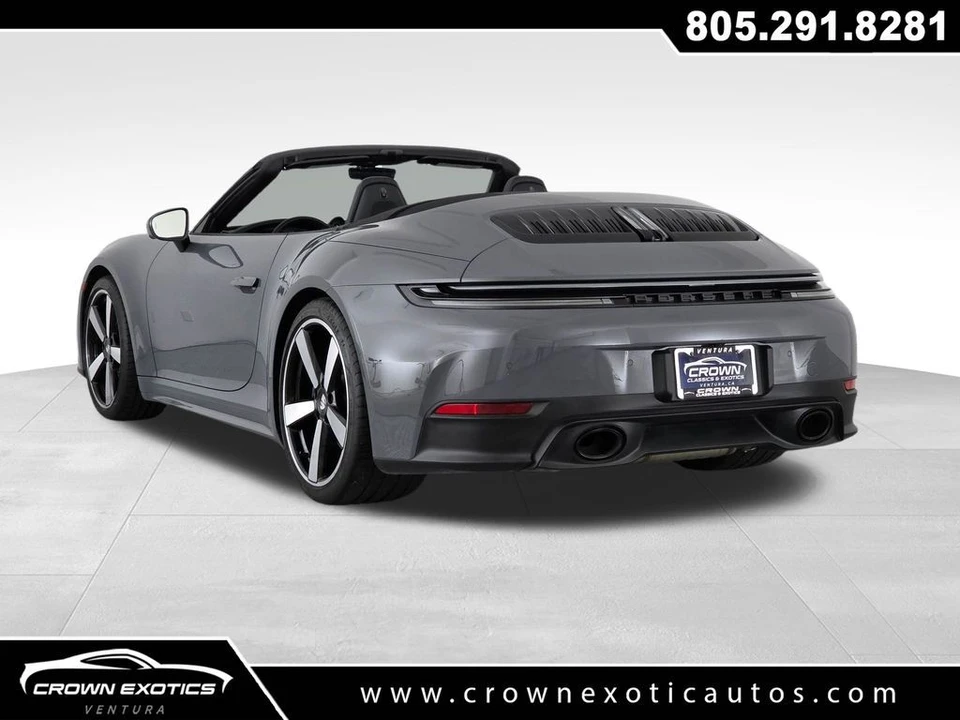 2025 Porsche - Image 9 of 31