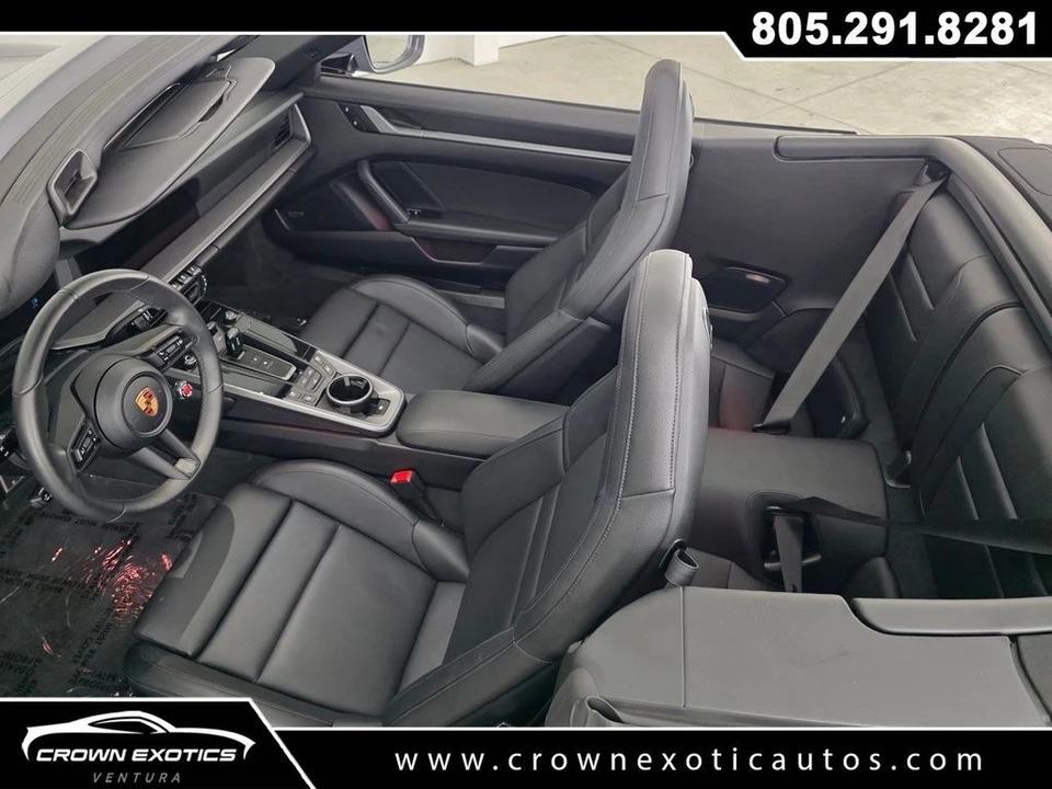 2025 Porsche - Image 28 of 31