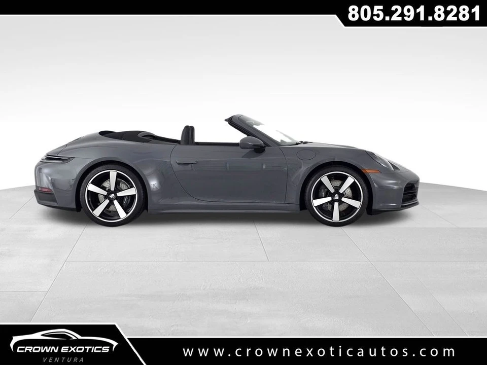 2025 Porsche - Image 15 of 31