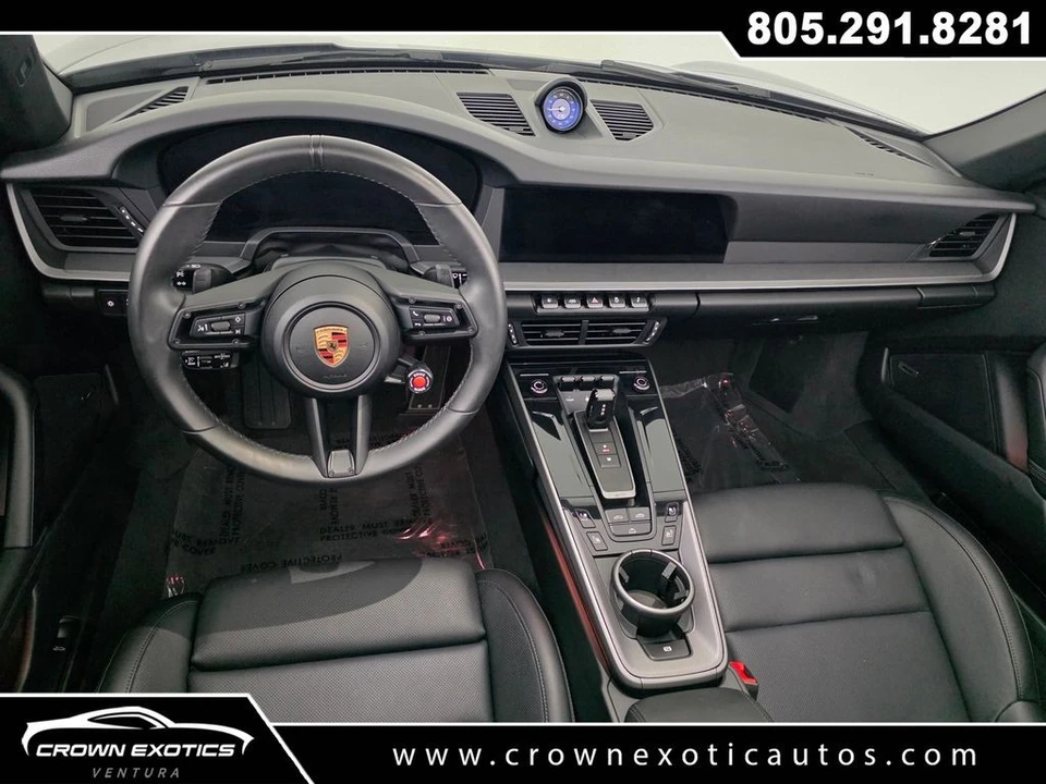 2025 Porsche - Image 27 of 31