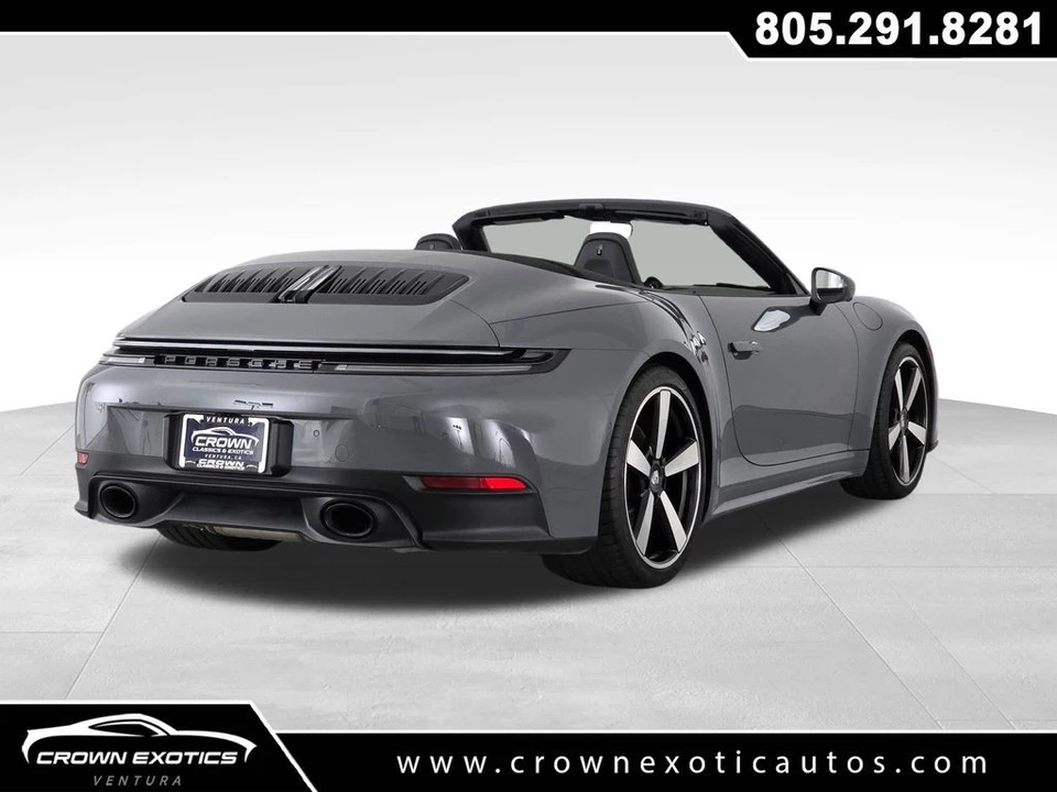 2025 Porsche - Image 13 of 31