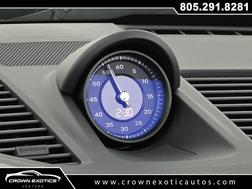 2025 Porsche - Image 22 of 31