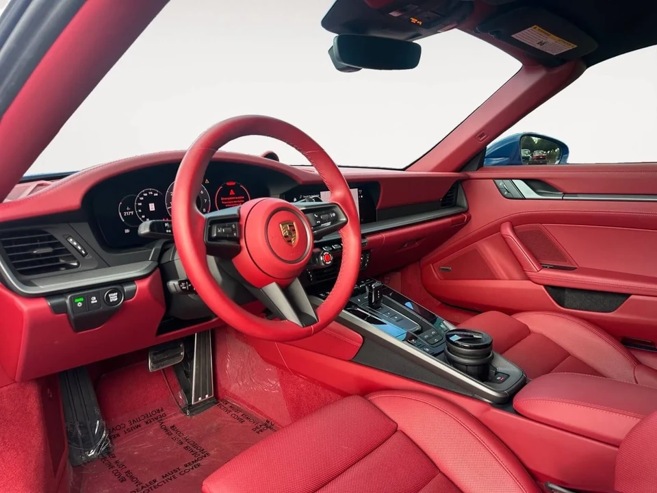 2025 Porsche 992 Carrera - Image 27 of 31