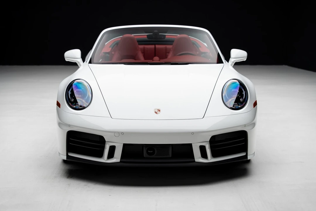 2025 Porsche 992 Carrera - Image 8 of 21