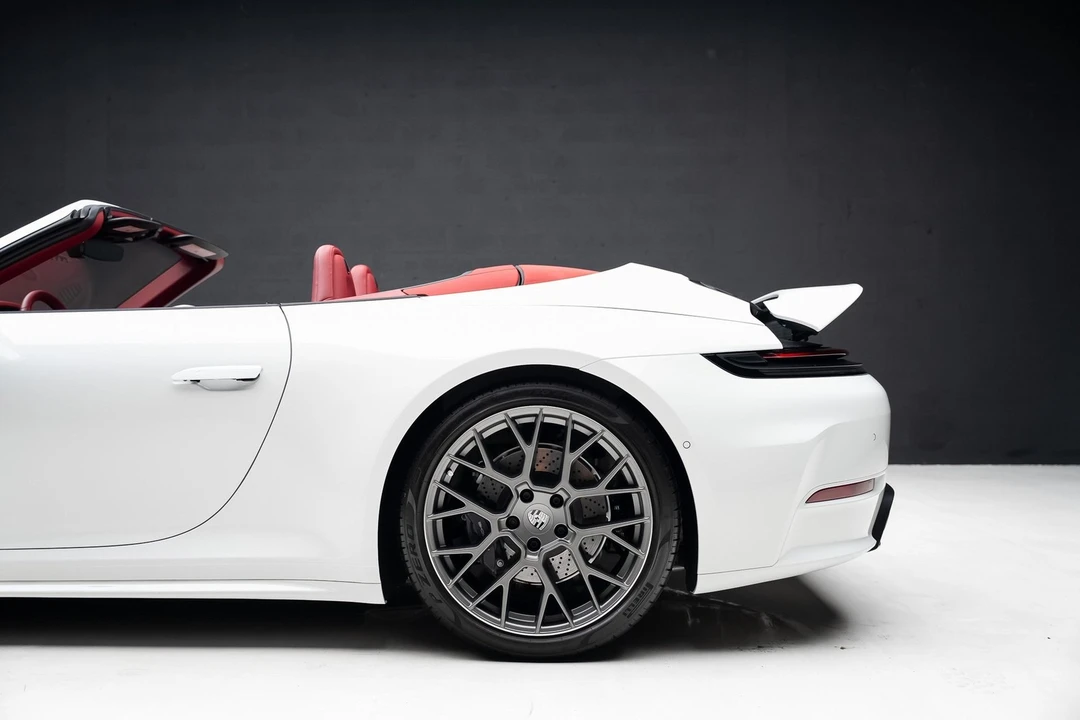 2025 Porsche 992 Carrera - Image 21 of 21