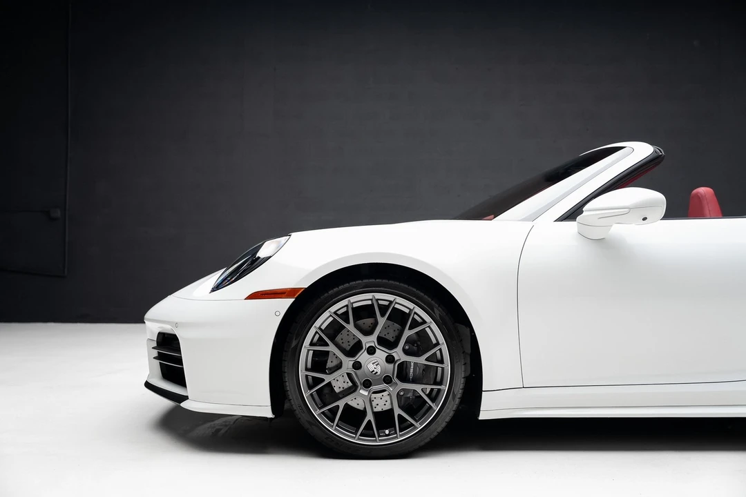 2025 Porsche 992 Carrera - Image 19 of 21