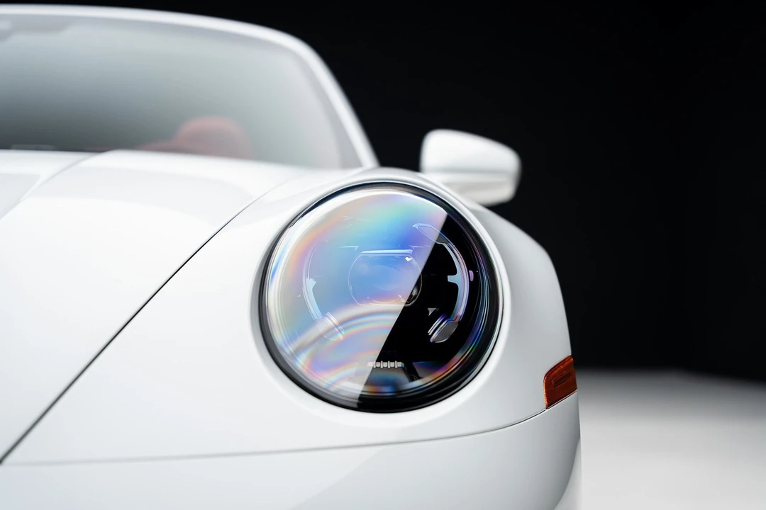 2025 Porsche 992 Carrera - Image 11 of 21