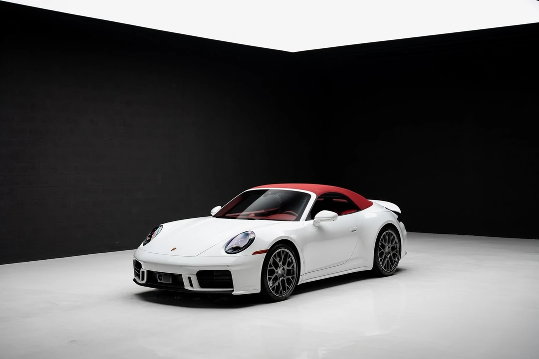 2025 Porsche 992 Carrera - Image 4 of 21