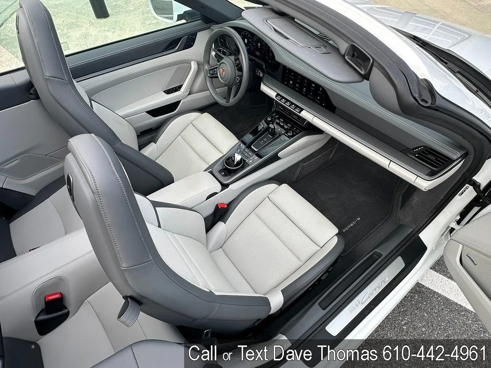 2025 Porsche 992 Carrera - Image 10 of 24