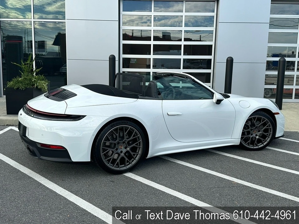 2025 Porsche 992 Carrera - Image 15 of 24