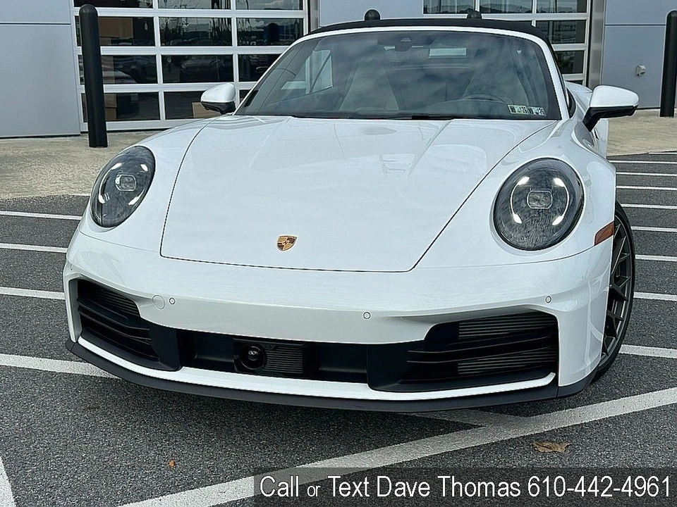 2025 Porsche 992 Carrera - Image 4 of 24
