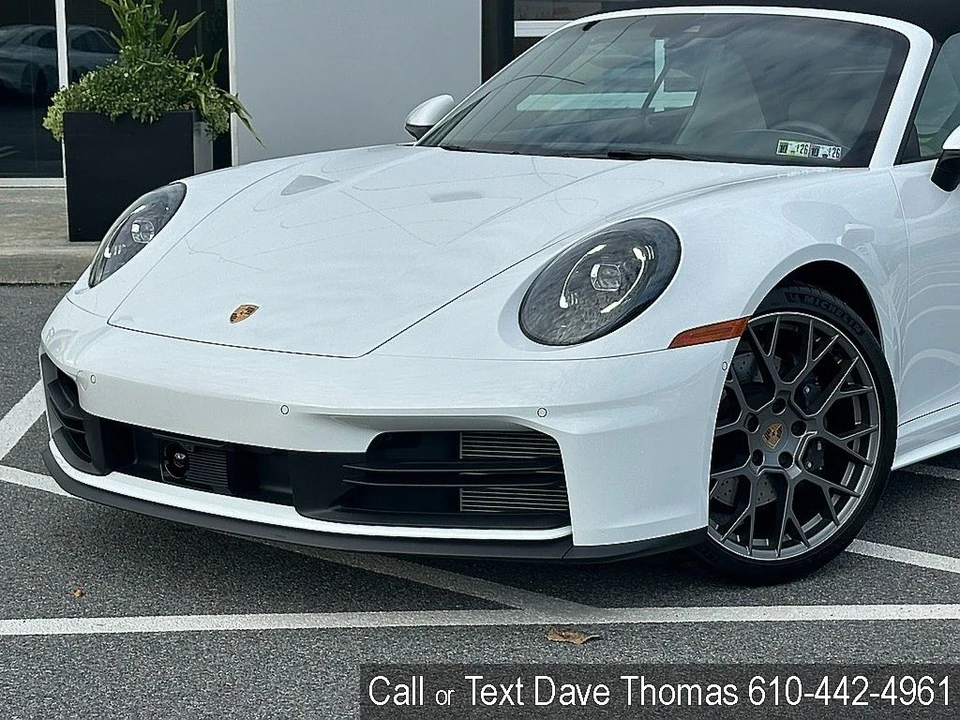 2025 Porsche 992 Carrera - Image 2 of 24