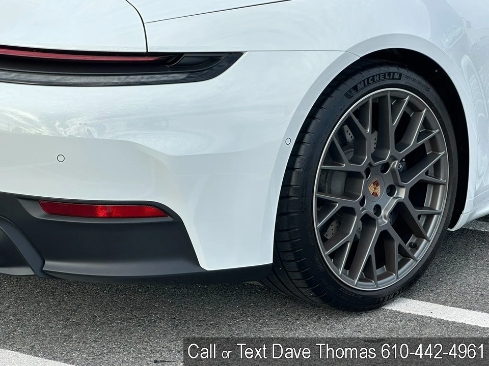 2025 Porsche 992 Carrera - Image 14 of 24