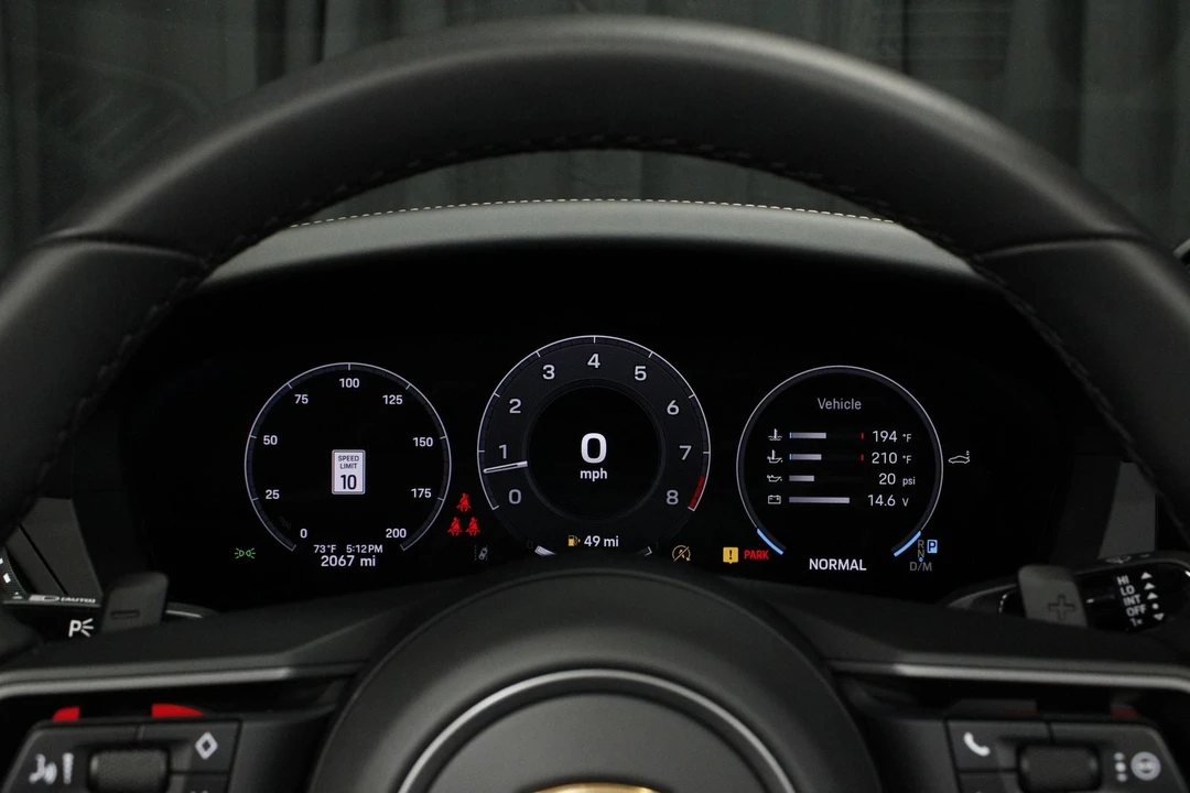 2025 Porsche 992 Carrera - Image 12 of 31