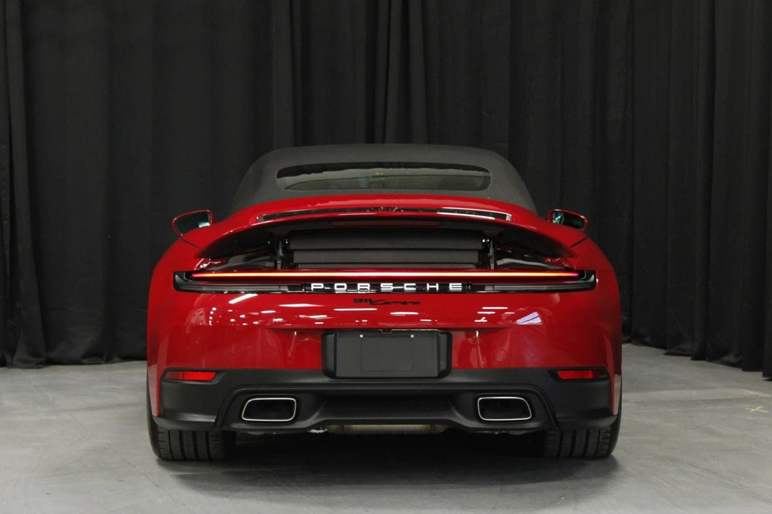 2025 Porsche 992 Carrera - Image 4 of 31