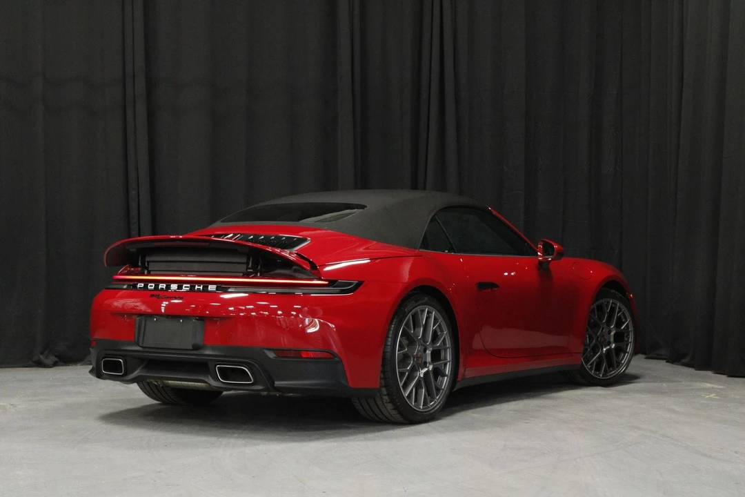 2025 Porsche 992 Carrera - Image 5 of 31